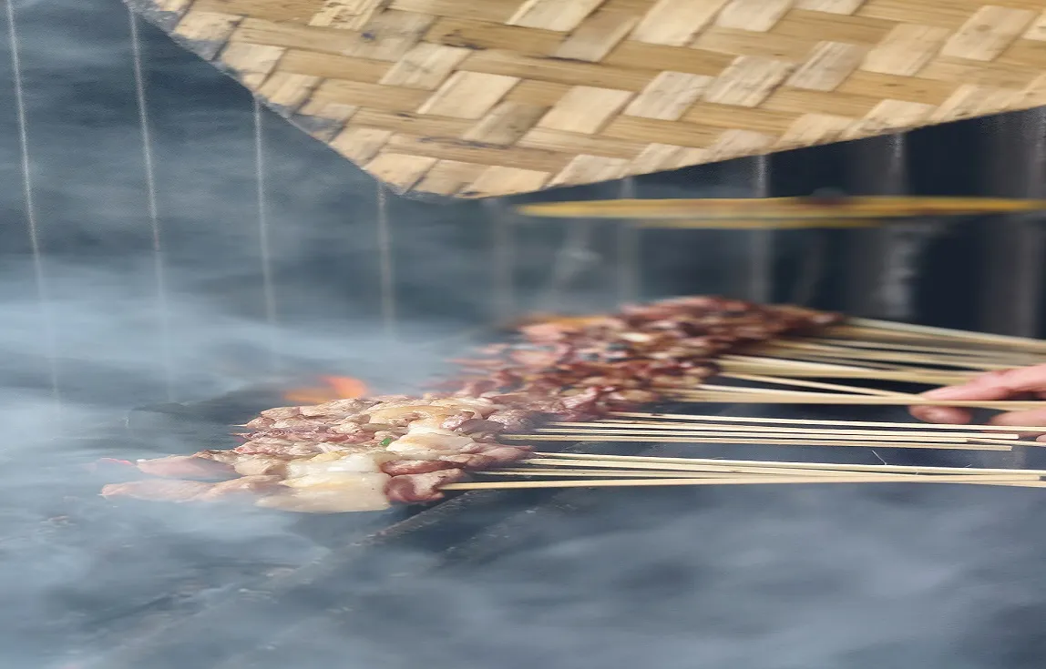 Sate Sapi Haji Apud Cirebon: Lembut, Juicy, dan Berbeda dari Sate Biasa