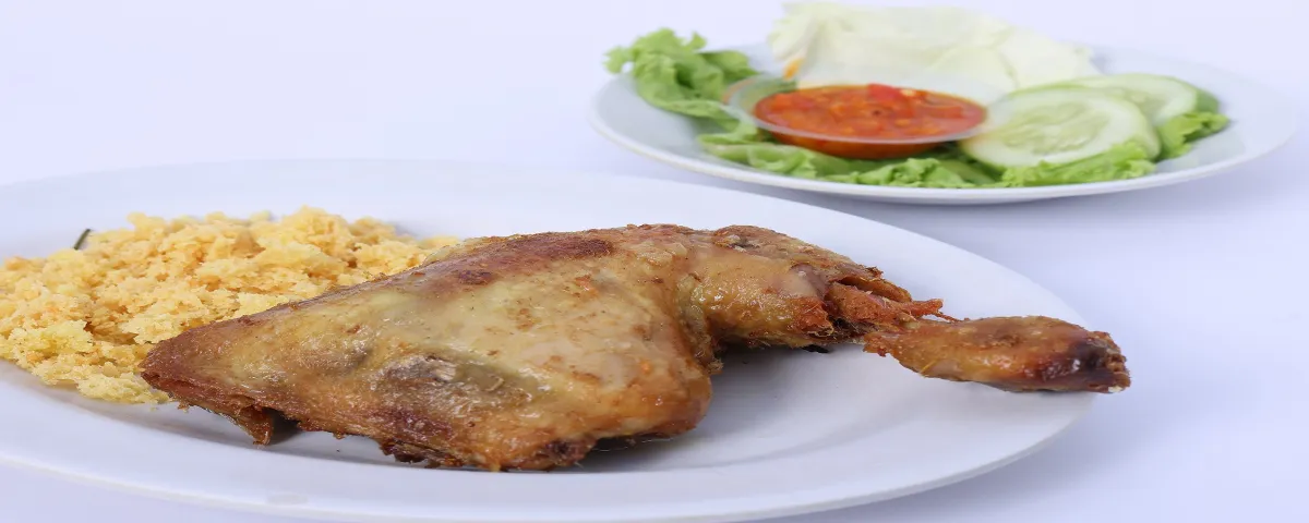 Ayam Goreng Haji Apud: Menu Pelengkap yang Wajib Dicoba Sekeluarga